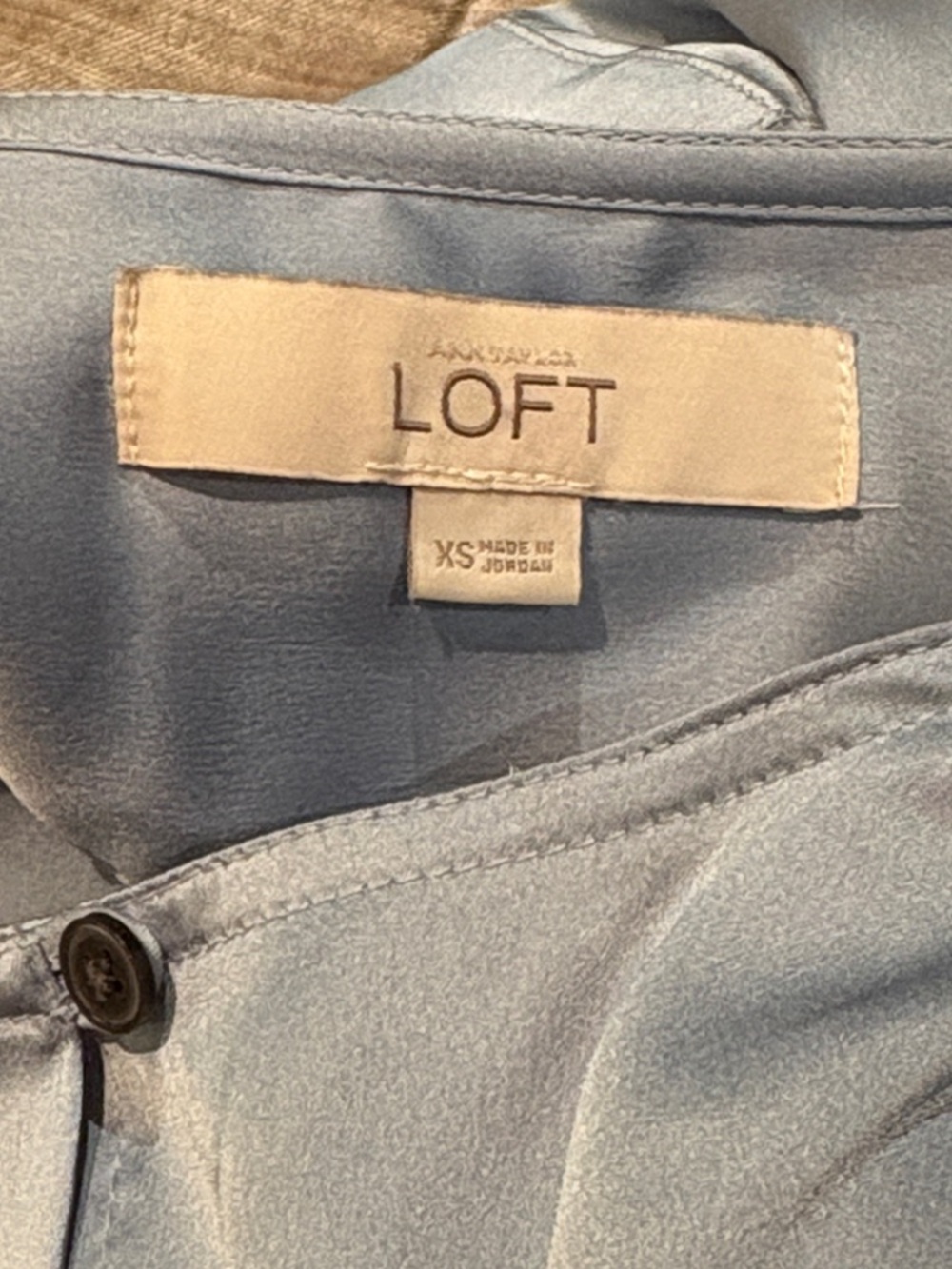 LOFT Ice Blue Button-Front Pocket Blouse size XS - Picture 8 of 8